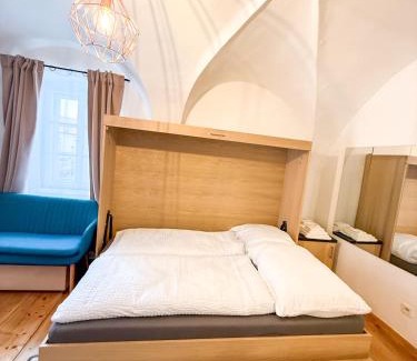 Krems an der Donau Apartment | Danube Holiday Homes Studio - Top 2