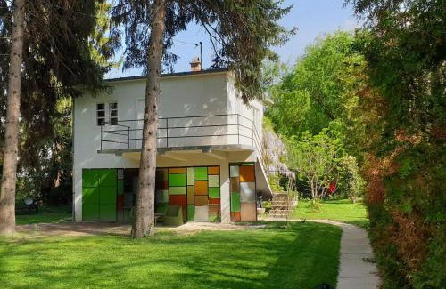 Szentendrei House | Danube Lupa Island holiday home-close to Budapest