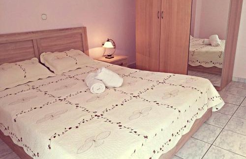 Molos-Agios Konstantinos Apartment | Daphnus Apartment in Agios Konstantinos