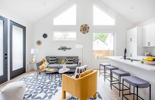East Lake House | Dapper Dan by Minty Living