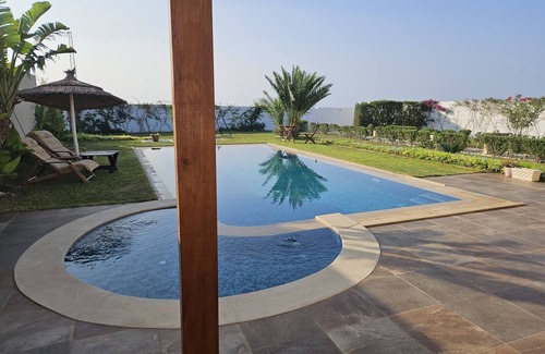 El Maamoura Villa | DAR BHAR DAROUFA (Renovated seaside house)