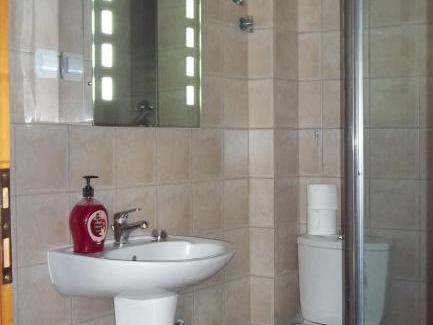 Serres Apartment | Daratzis Emerald