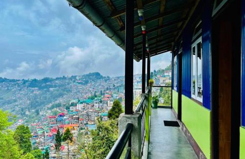 North Point Hotel | Darjeeling Homes The Glory