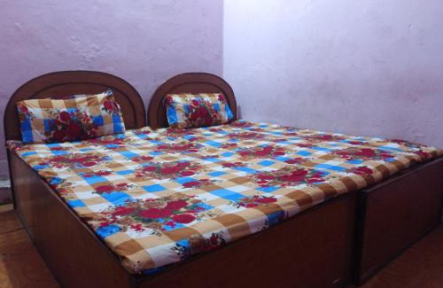 Siddharthanagar House | Darshan Namaste Hotel & Lodge