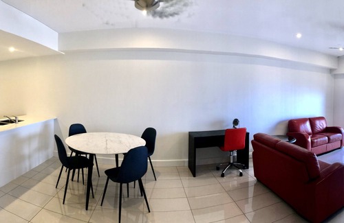 Darwin City Centre Apartment | Darwin City Apartment with Sea View