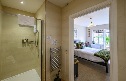Shrewsbury Bed & Breakfast | Darwin's Townhouse