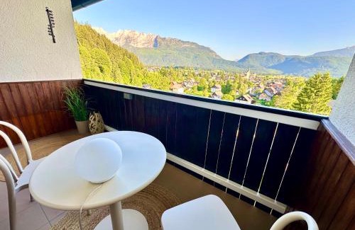 Bad Mitterndorf Apartment | Das Alpenzeit Loft mit Balkon und Grimmingblick