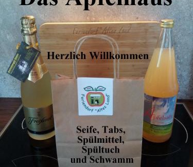 Hollern House | Das Apfelhaus