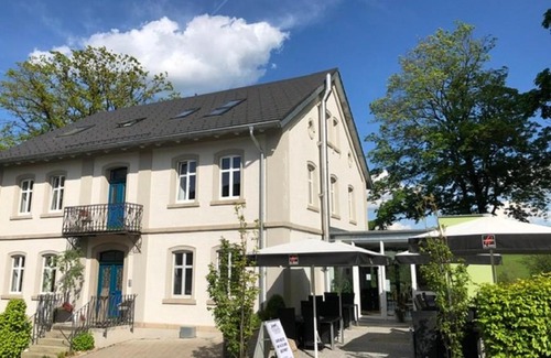 Bad Alexandersbad House | Das Logierhaus