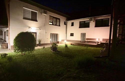 Weiden am See Apartment | Das Tulpen Apartment
