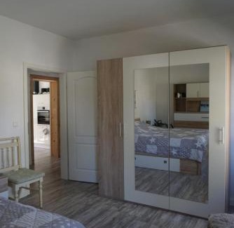 Neuengroden Apartment | Dat Wittsche Hus - Ferienwohnung an der Nordsee