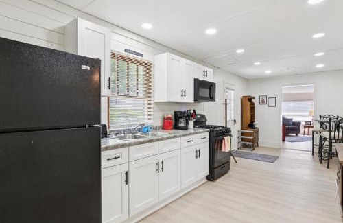 Monticello House | Dave's Last Resort-House on the Lake home