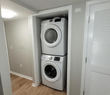 Joslyn Castle Apartment | Davenport Dwellings 14-3Bd 2Bath in Midtown