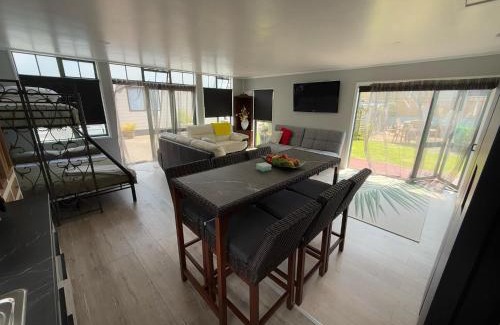 Athenree Apartment | DaVic