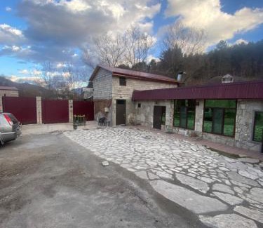 Kaputan Villa | David guest house LOFT Коттеджи на берегу реки