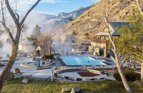 Genoa Condo | David Walley's Resort, 1br suite, Saturday check-in