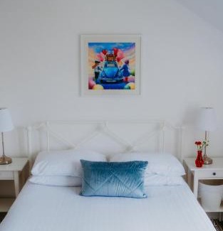 Largs House | Dawn Break Guest House
