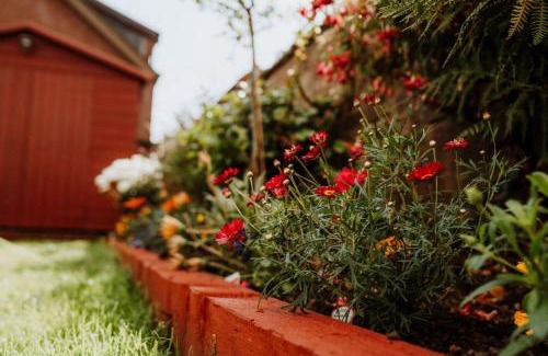 Largs House | Dawn Break Guest House