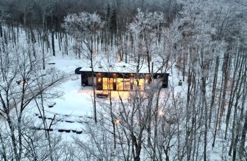 La Conception House | DAX HOUSE Stunning Mont-Tremblant Getaway Retreat