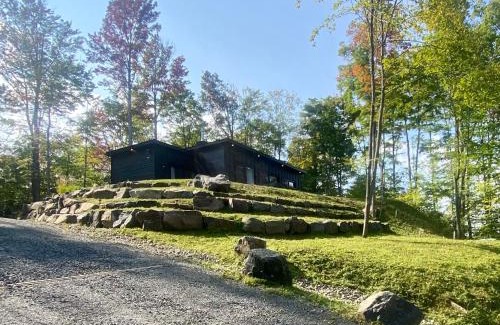 La Conception House | DAX HOUSE Stunning Mont-Tremblant Getaway Retreat