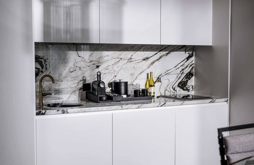 Birmingham Hotel | Daxton Hotel Birmingham, Curio Collection by Hilton