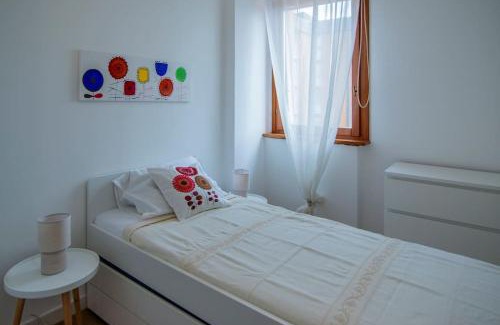 Oristano Apartment | Day-All House - Oristano in centro Free-WiFi