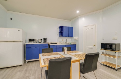Sugarland Run Apartment | Day Trip to DC - Sterling Studio w/Pool Access