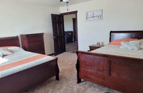 Lingle House | Daydreamers Guest Ranch Suite