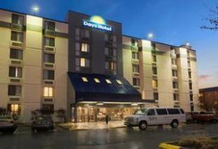 Prospect Park Hotel | Days Hotel by Wyndham University Ave SE