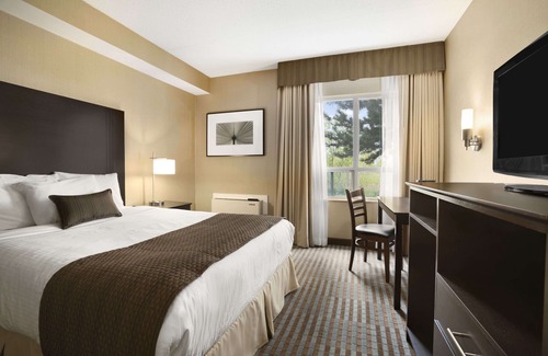 Stouffville Hotel | Days Inn by Wyndham Stouffville