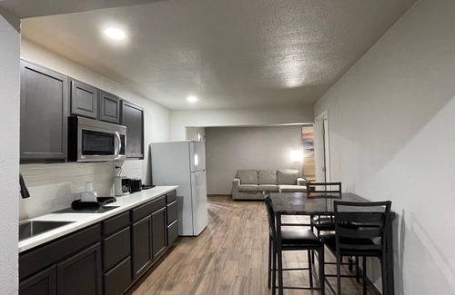 Sulphur Springs Hotel | Days Inn by Wyndham Sulphur Springs