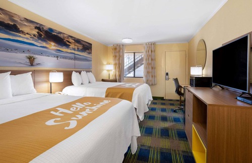 Alamogordo Hotel | Days Inn by Wyndham Alamogordo/White Sands