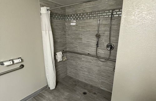Alpena Hotel | Days Inn by Wyndham Alpena