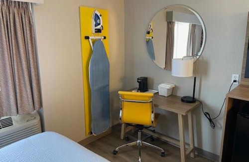 Ames Hotel | Days Inn by Wyndham Ames