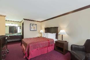 Auburn Hotel | Days Inn by Wyndham Auburn