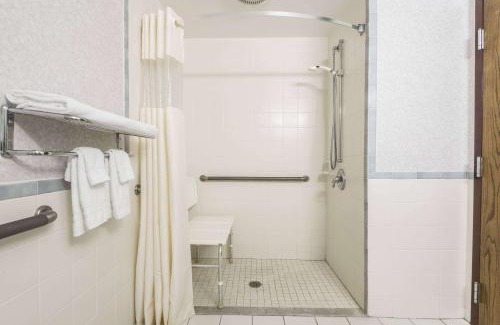 Berlin Hotel | Days Inn by Wyndham Berlin Meriden