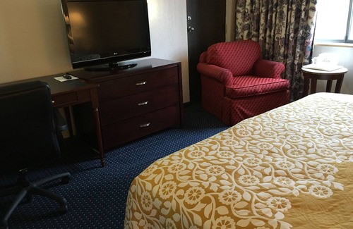 Berlin Hotel | Days Inn by Wyndham Berlin Meriden
