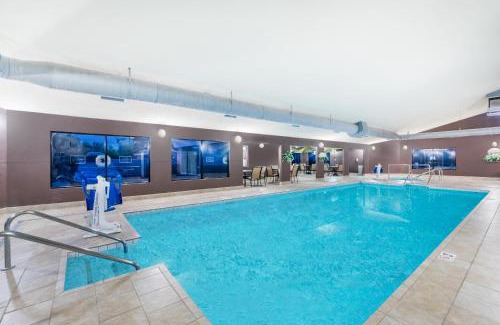 Bismarck Hotel | Days Inn by Wyndham Bismarck