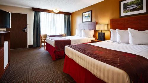 Breezewood Hotel | Days Inn by Wyndham Breezewood