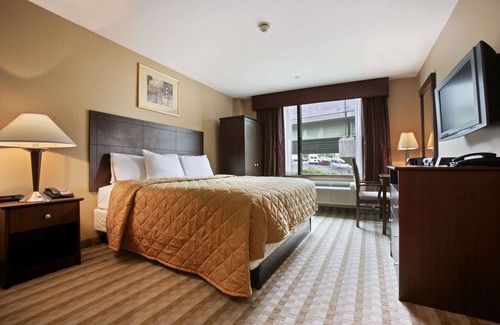 West Bronx Hotel | Days Inn by Wyndham Bronx Near Stadium