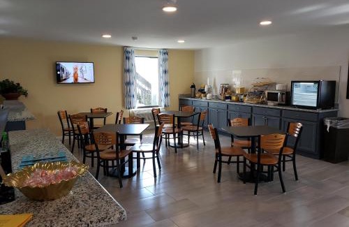 Peletier Hotel | Days Inn by Wyndham Cape Carteret