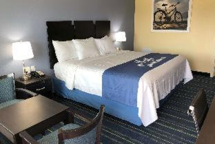 Charles Town Hotel | Days Inn by Wyndham Charles Town
