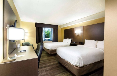Fallsview Hotel | Days Inn by Wyndham Fallsview