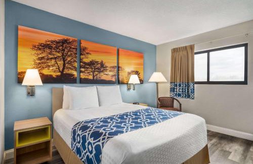 Canastota Hotel | Days Inn by Wyndham Canastota Verona