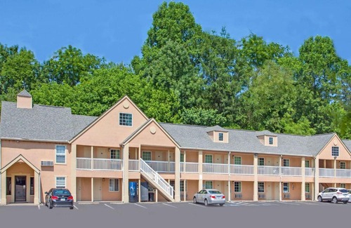 Canton Hotel | Days Inn by Wyndham Canton
