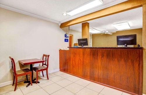 Chesapeake Hotel | Days Inn by Wyndham Chesapeake