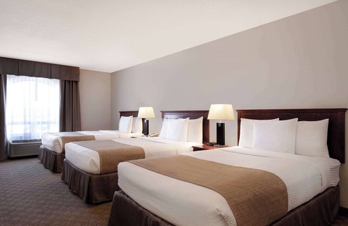 Dawson Creek Hotel | Days Inn by Wyndham Dawson Creek
