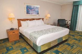 Amistad National Recreational Area Hotel | Days Inn by Wyndham Del Rio