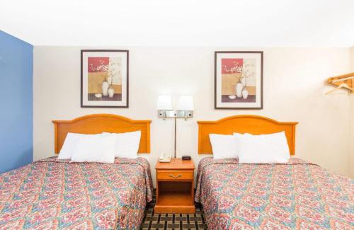 Effingham Hotel | Days Inn by Wyndham Effingham