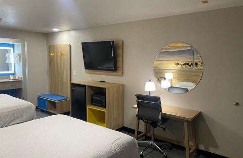 El Paso Hotel | Days Inn by Wyndham El Paso West